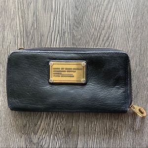 Marc by Marc Jacobs Zip Around Wallet